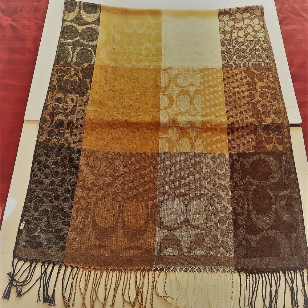 COACH LARGE SCARF
